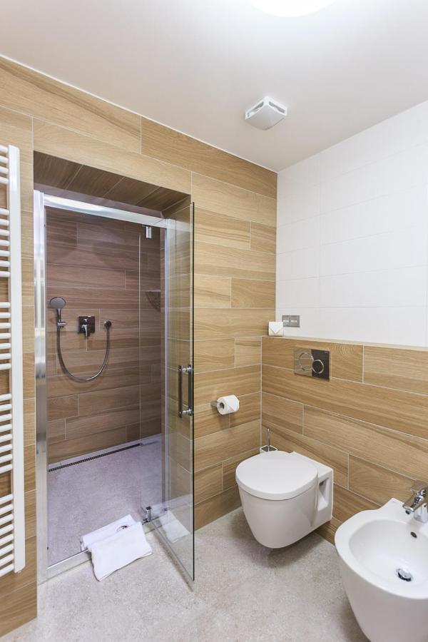Hotel A Restaurace U Vychopnu Vsetín Extérieur photo